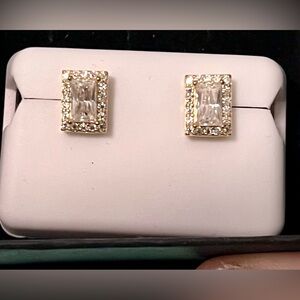 🆕 Gold over Sterling with Moissanite Emerald Cut screw back earrings 1.5 Ctwt